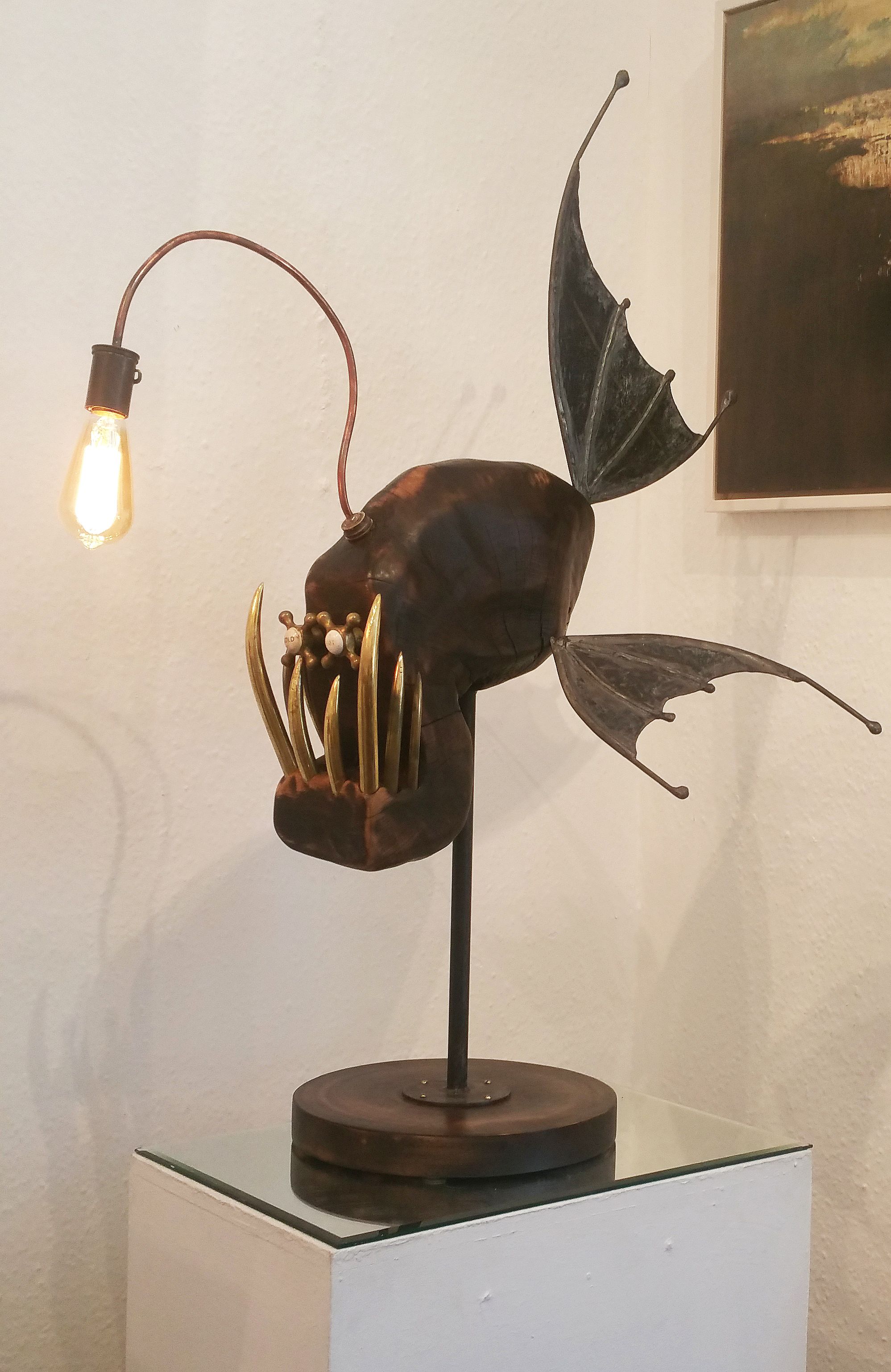 Niki Burns - The angler fish lamp 