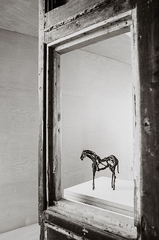 Robyn  Neild - Resting Horse