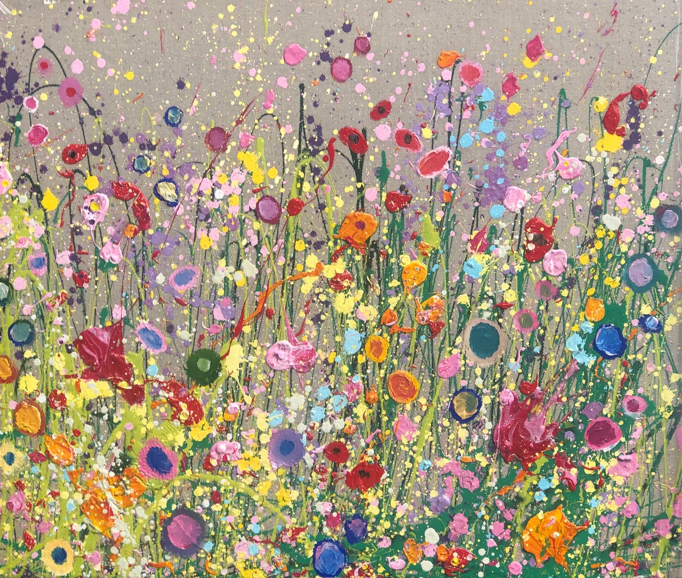 Sweetest Champagne Kisses (ii)  by Yvonne Coomber